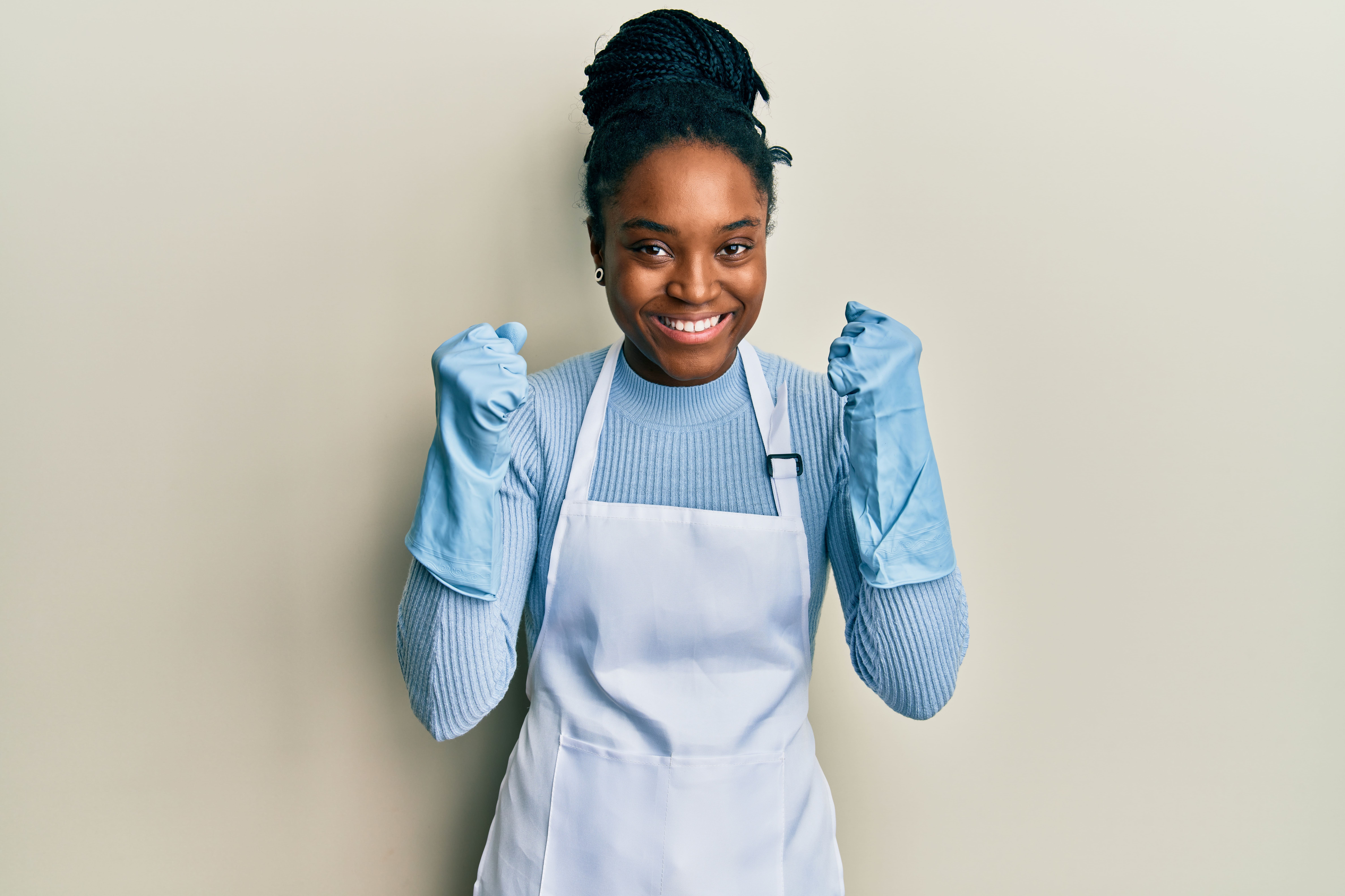 Femme de ménage et cuisine professionnelle